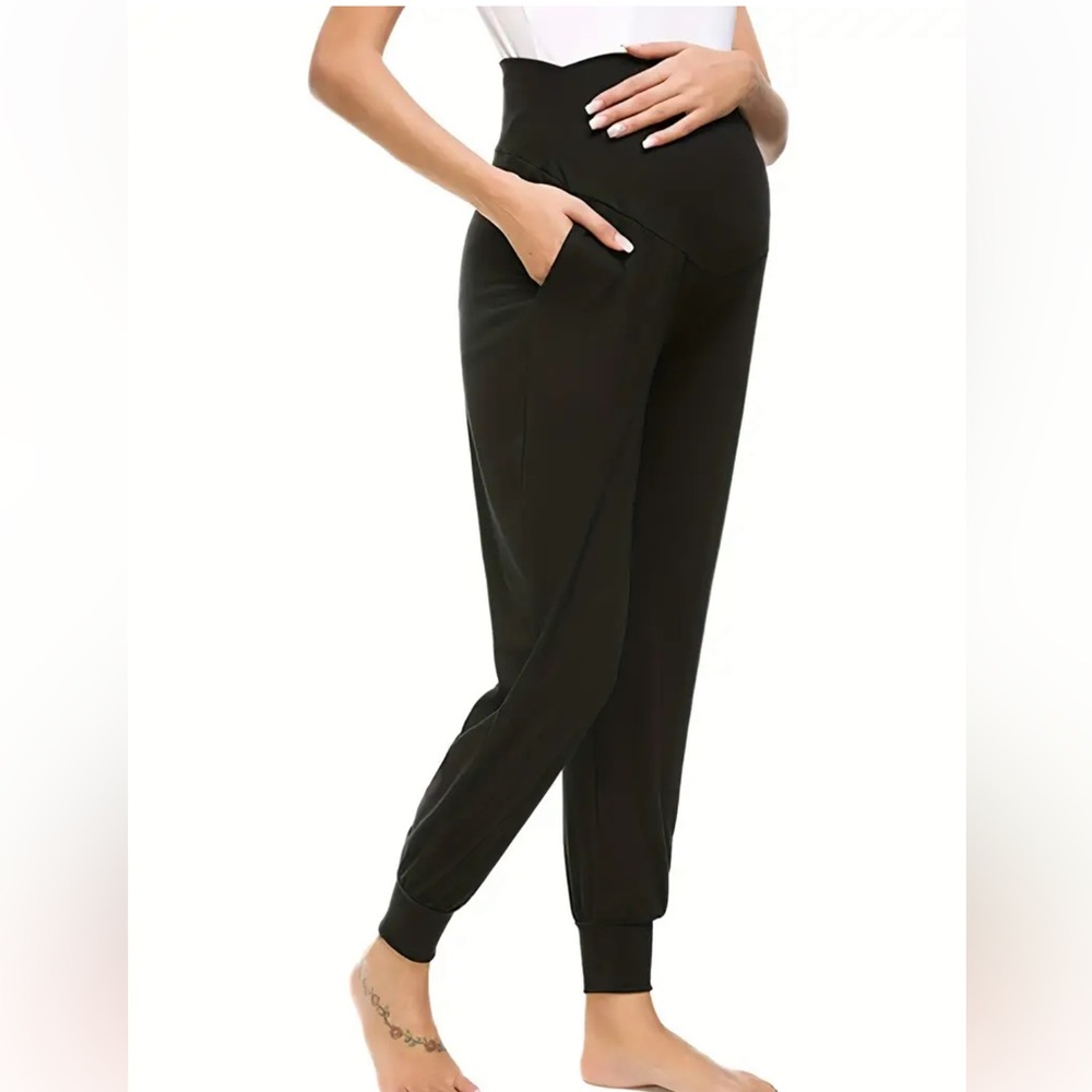 Maternity Jogger Pants with pockets